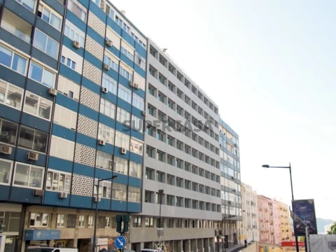 Venda-apartamento-perto rio-Infante-Santo-Cluttons