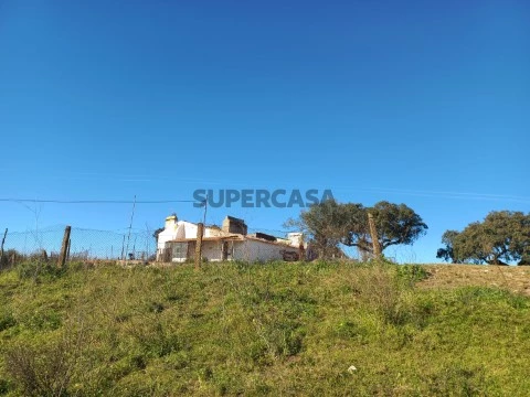 Venda-terreno-quinta-Évora-Cluttons