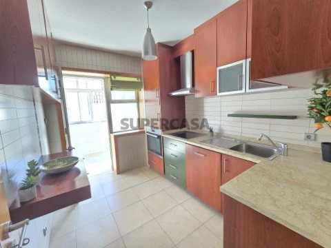 Apartamento T3 com Garagem no Centro de Vila do Conde