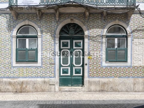 Palacete histórico no centro da cidade