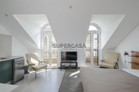 Building in the heart of Bairro Alto