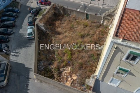 Terreno para construção no Beato junto ao rio