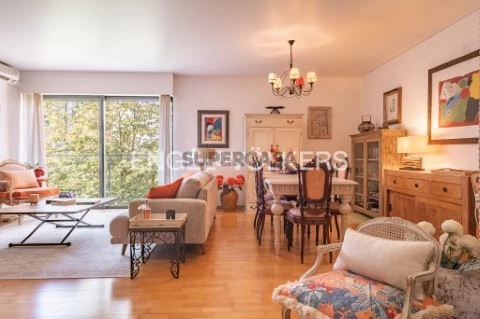 T2 com garagem em Alcântara