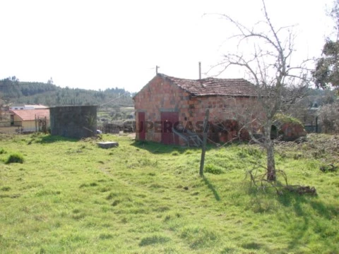 Terreno em Espariz e Sinde, Tábua