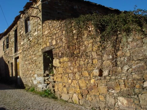 Moradia T0 em Mouronho, Tábua