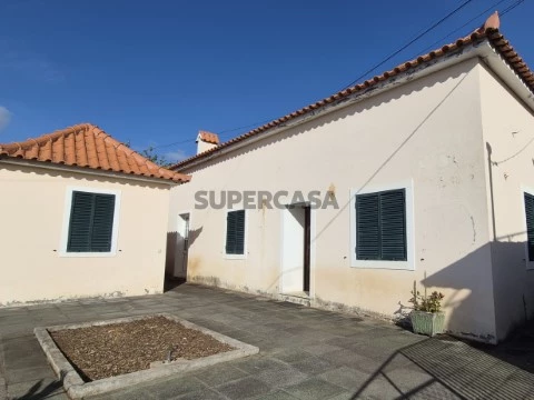 Moradia T3 em Beco da Quinta do Salvador, Imaculado Coração Maria, Funchal