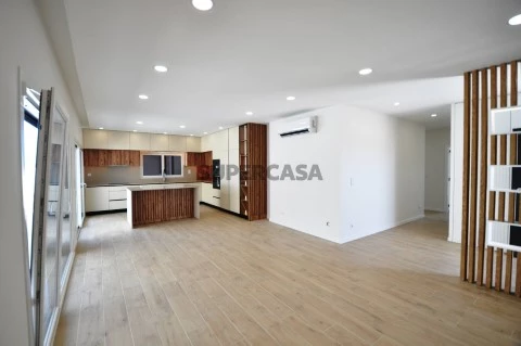 01 - Sala e Cozinha