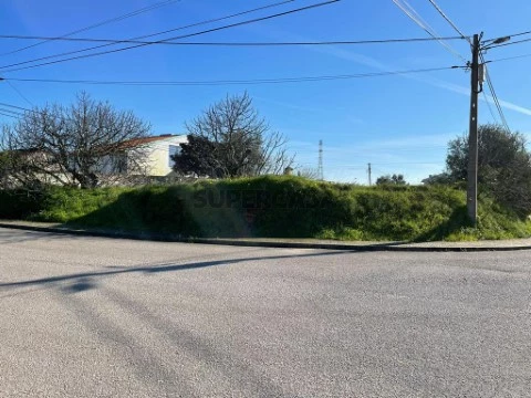 Terreno Urbano na Rua das Fontaínhas, Nossa Senhora de Fátima, Entroncamento