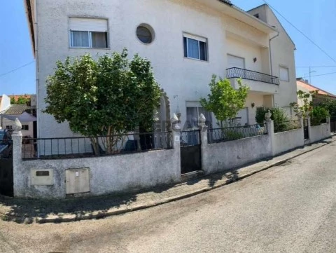房子 7 卧室 Triplex 在 Rua da Boa Vista, Vila Nova da Barquinha, Vila Nova da Barquinha