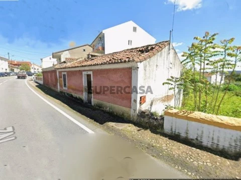 Casa de Campo T4 em EN2, Abrantes (São Vicente e São João) e Alferrarede, Abrantes