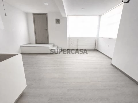 Apartamento T2+1 na Rua Eça de Queirós, Nossa Senhora de Fátima, Entroncamento