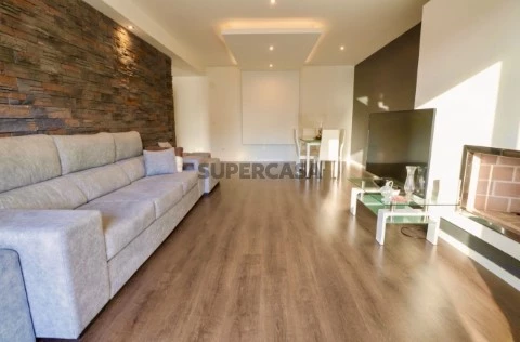 Apartamento 5 habitaciones en Rua Dr. Machado Costa, Nossa Senhora de Fátima, Entroncamento