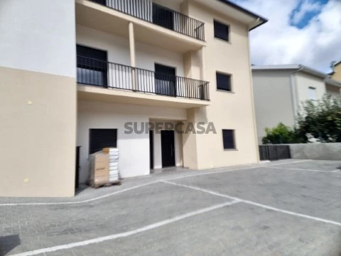Fachada [1786713044-1]