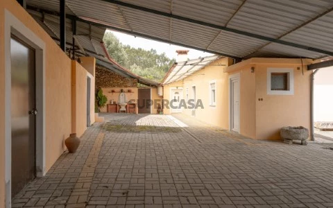 Fachada [1785884642-1]