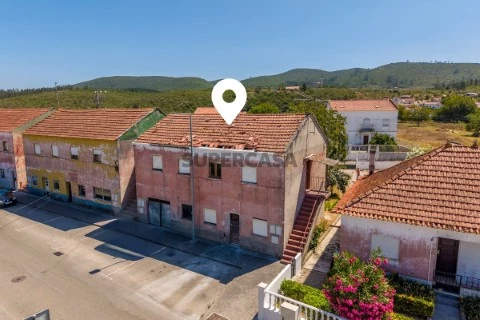 Fachada [1787218465-1]