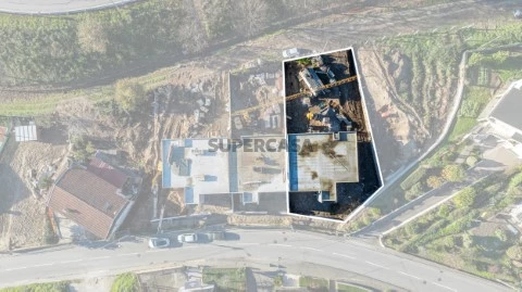 Moradia T3 de Gaveto em construção em Antime, Fafe