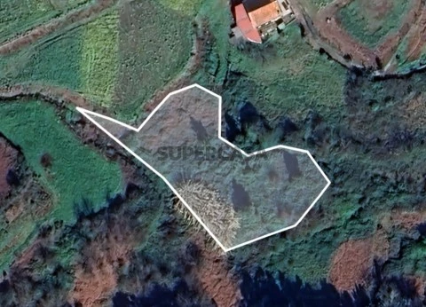 Terreno Rústico com 2.484 m2 em Sousela, Lousada