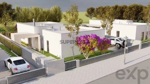 Moradia T3 em Santa Maria, São Pedro e Sobral da Lagoa, Óbidos