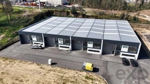Comercial em Travanca, Amarante