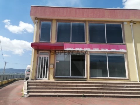 Comercial em Ganfei, Valença