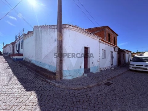 Moradia T2 em Campo e Campinho, Reguengos de Monsaraz