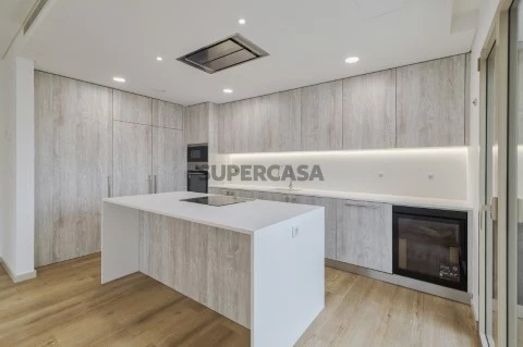 Apartamento T1 - Novo - Montijo