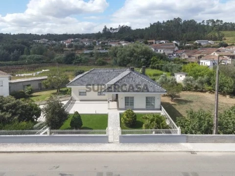 Moradia T3 em Foz de Arouce e Casal de Ermio, Lousã