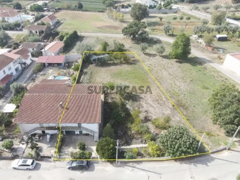Moradia T3 em Foz de Arouce e Casal de Ermio, Lousã