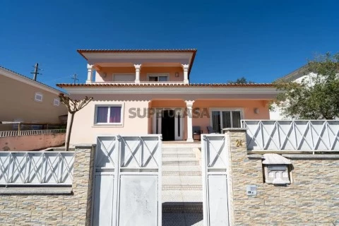 Moradia T3 em Serpins, Lousã