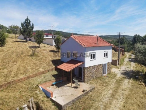 Moradia T4 em Oleiros-Amieira, Oleiros