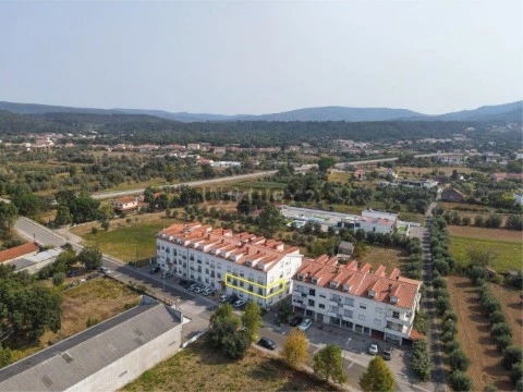 Apartamento T3 em Vilarinho, Lousã
