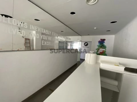 Escritório/Espaço Comercial no centro de Cascais