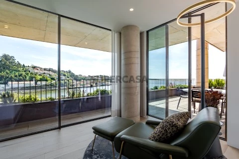 APT T4 RUA OURO-10