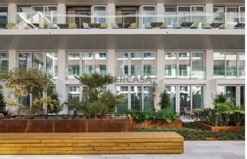Apartamento para Venda, em Alcântara junto ao rio Tejo, totalmente mobilado e equipado