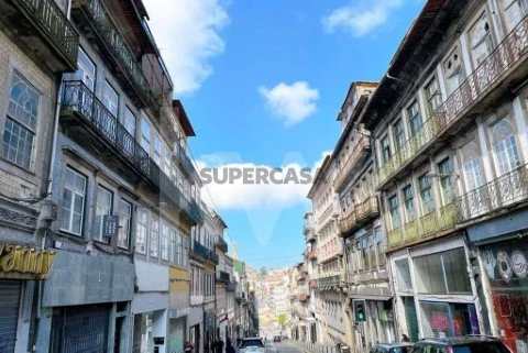 Gebouw Op Cedofeita, Santo Ildefonso, Sé, Miragaia, São Nicolau e Vitória, Porto