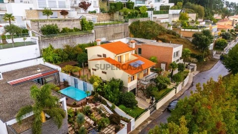 Moradia T4 em Abade de Neiva, Barcelos