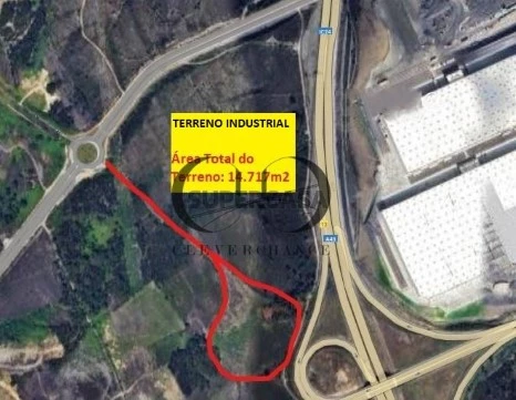 área aérea do terreno