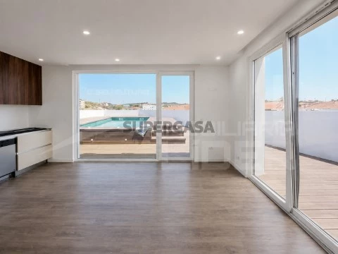 T4 penthouse duplex na Lourinha