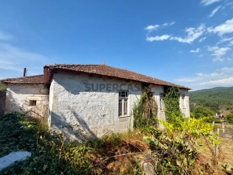rustikales Haus 4 Zimmer Duplex auf Cristoval, Melgaço
