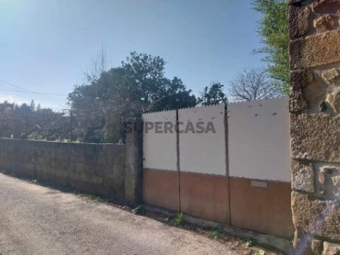 Lote para Construção em Estrada da Laginha, Bela, Monção
