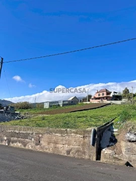 Terreno Urbano em Estrada dos Salões, Canhas, Ponta do Sol