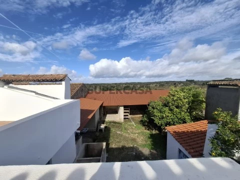 Petite Ferme 3 Chambres Duplex au Rua Antero de Quental, Arez e Amieira do Tejo, Nisa