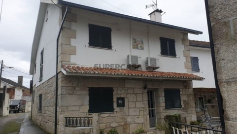 Moradia T4 Duplex em Ceivães e Badim, Monção