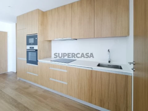 Venda Apartamento T2 com Varanda em Matosinhos Sul - Porto