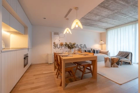 Venda Apartamento T2 Novo, com varanda e garagem em Santa Clara, Coimbra