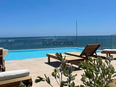 Apartamento T1 na Rua Dr. Alberto Iria, Olhão, Olhão