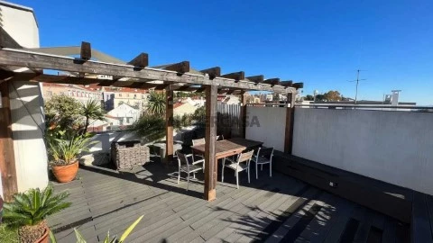 Duplex T2 na Rua Rodrigues Sampaio, Santo António, Lisboa
