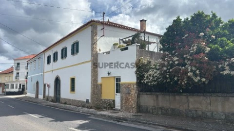Moradia_T3_Com_Jardim_Adega_Sotao_Vilar_Cadaval_Rute_Ferreira_lda (16)