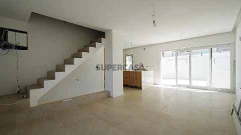 Moradia_T3_com_garagem_varanda_Torres_Vedras_Rute_Ferreira_imobiliaria_Lda (8)