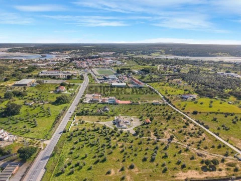 Terreno em Alcácer do Sal com 11.000m2 - Oportunidade Única para Investimento